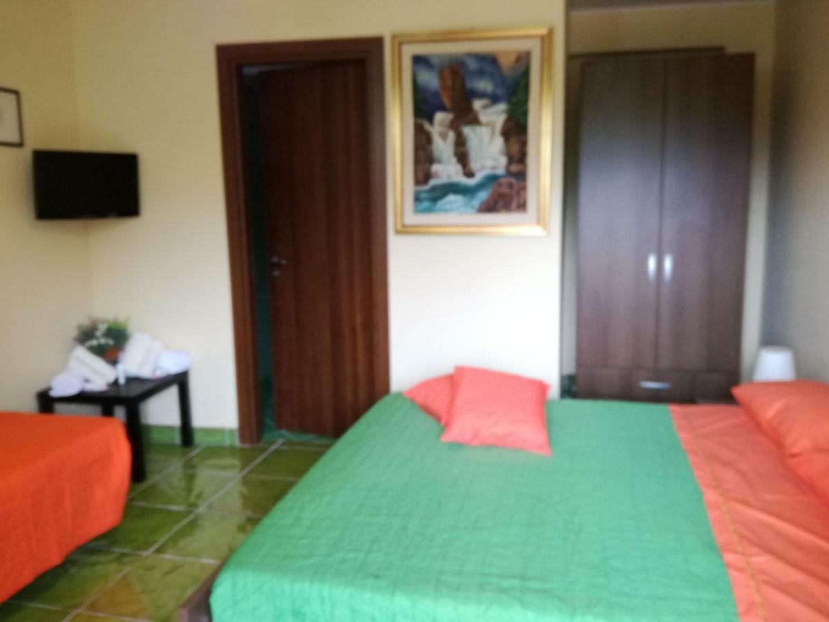 Agriturismo B&B Il Rifugio Di Nino Contursi Terme Exterior foto