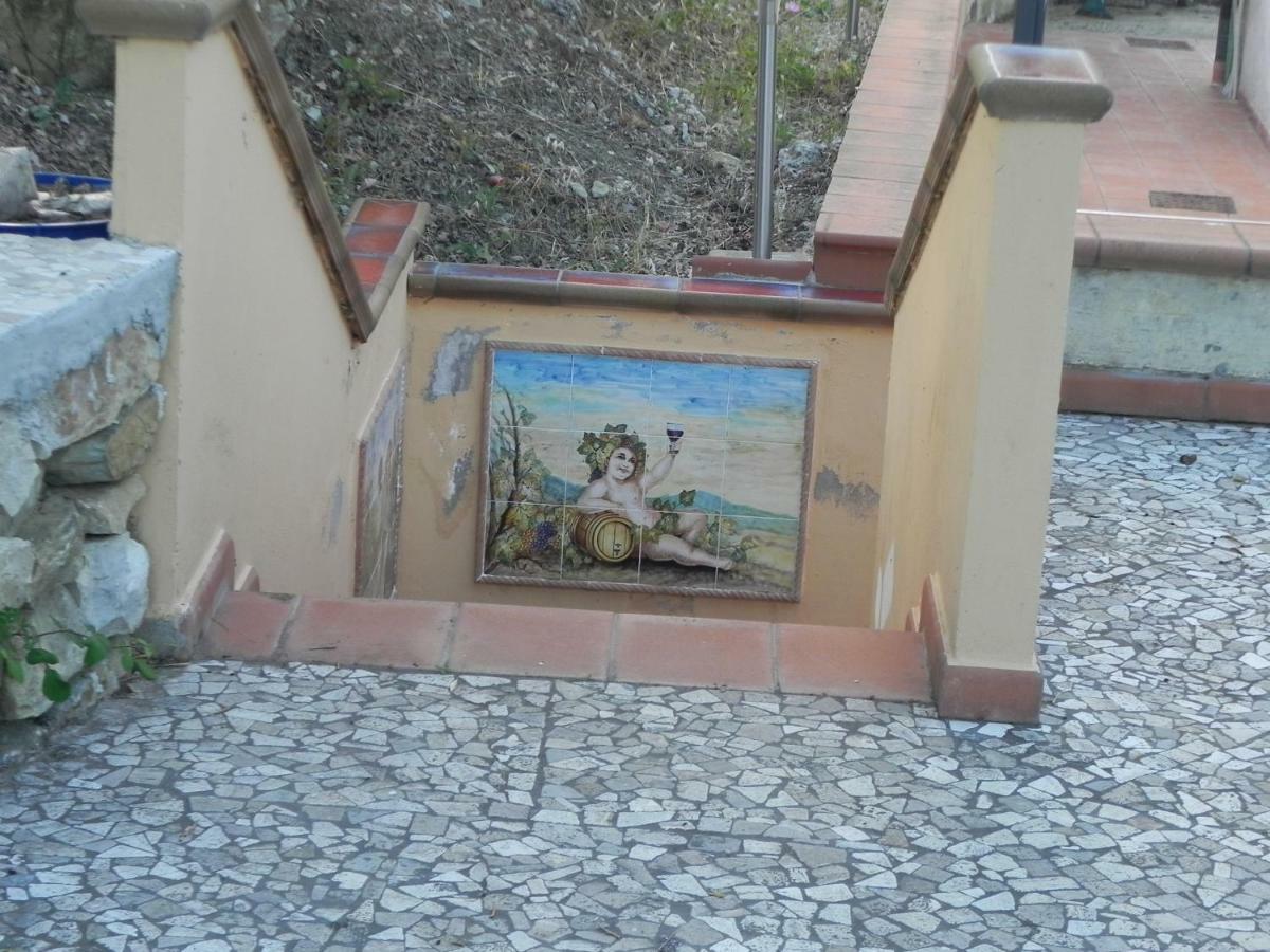 Agriturismo B&B Il Rifugio Di Nino Contursi Terme Exterior foto